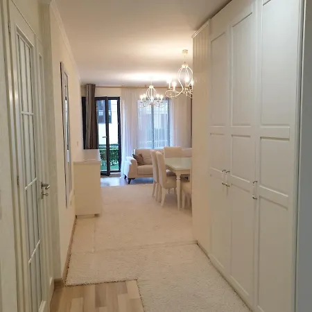 Evergreen 1 Apartment